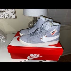 Nike Blazer Mid Rebel “Wolf Grey”